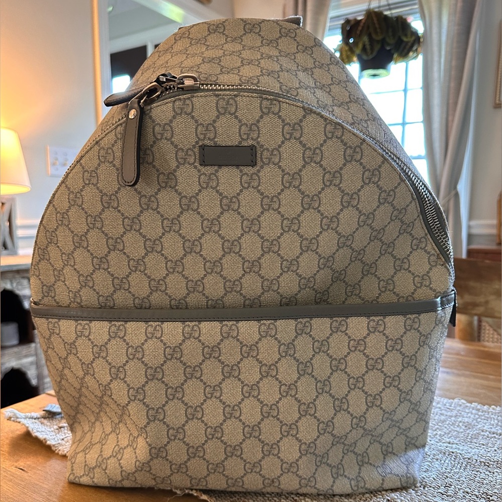 Gucci GG Supreme Canvas Backpack